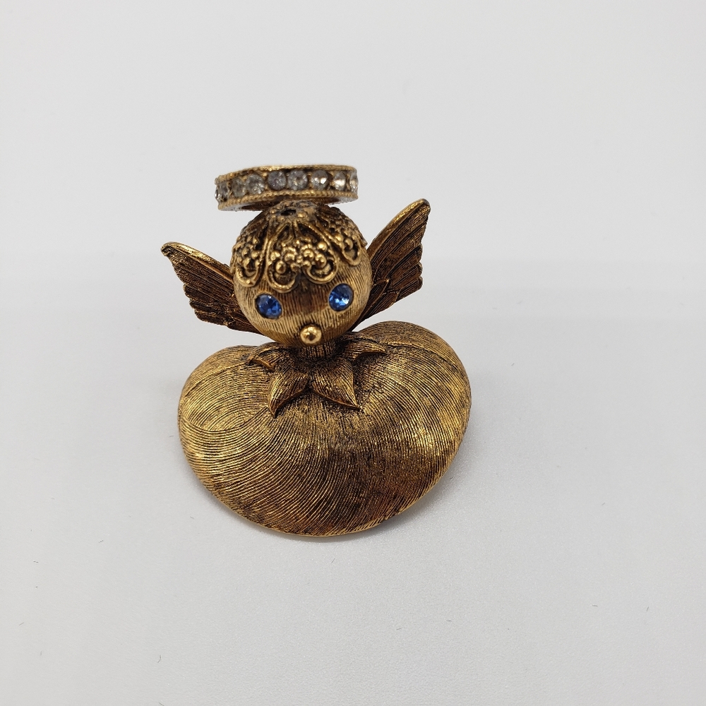 Vintage Tortolani Angel on my shoulder brooch